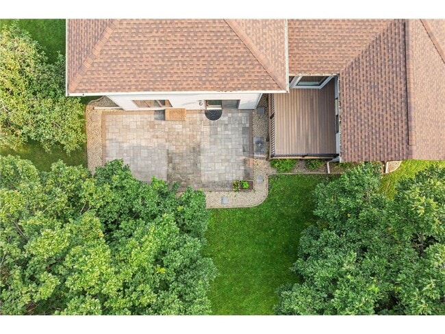 Building Photo - 1008 3rd St NE