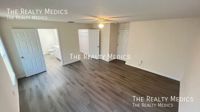 Building Photo - 1242 Halber Ave NW