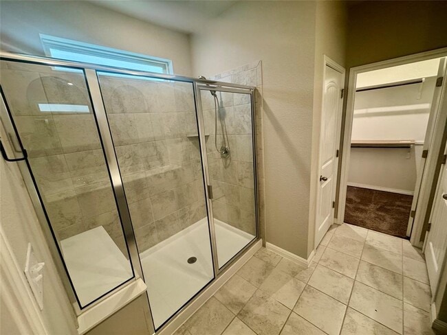 Building Photo - 112 Buckthorn Dr
