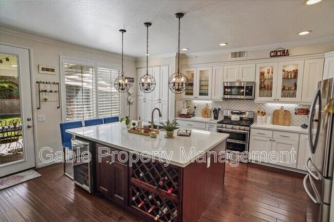 Building Photo - 22922 Boxwood Ln