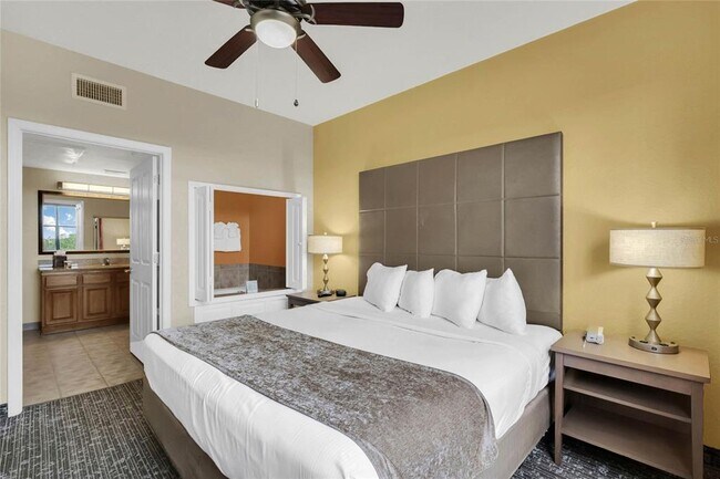 Building Photo - 12527 Floridays Resort Dr