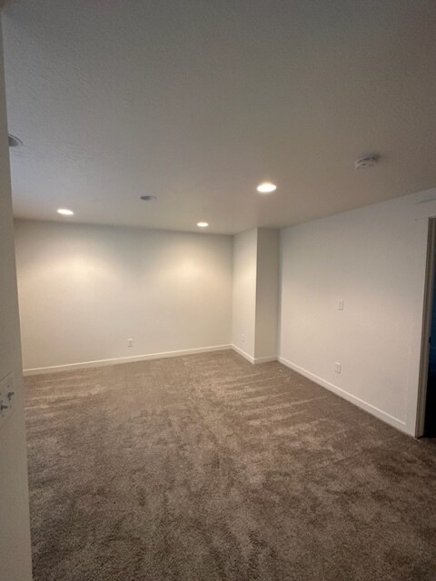 Building Photo - Adorable 4 bedroom Townhome in Lehi