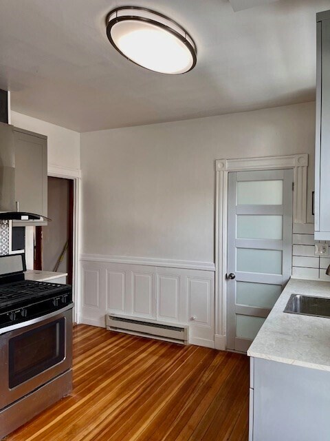 Building Photo - 16 Penhallow St