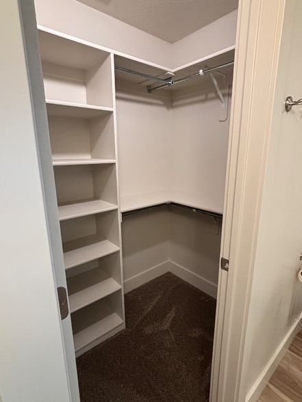 Building Photo - 1055 S St