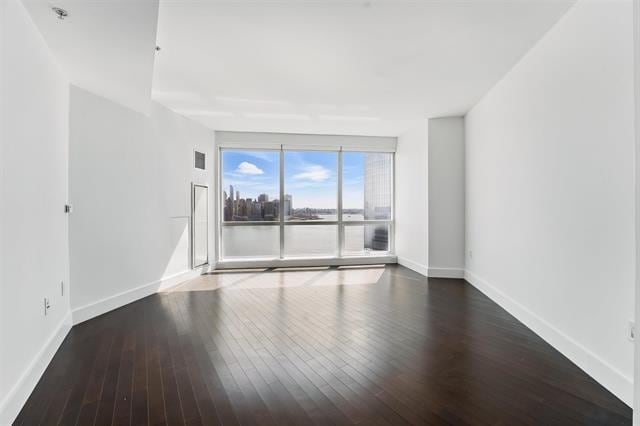 Building Photo - 77 Hudson St