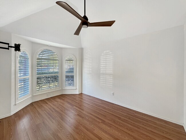 Building Photo - 5106 Ascot Pl