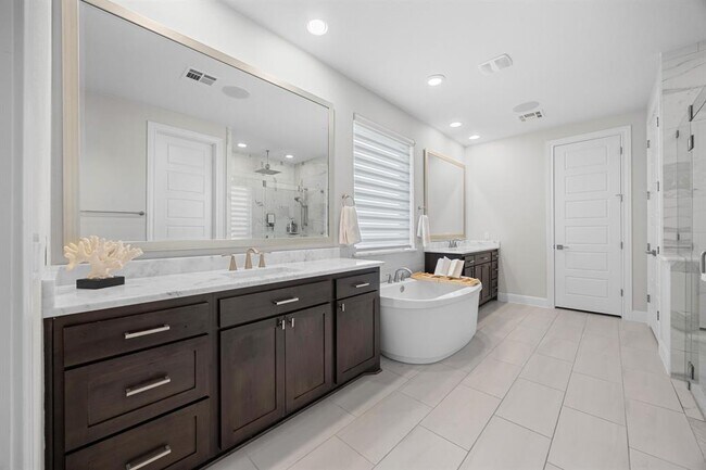 Building Photo - 3805 Deep Pocket Dr