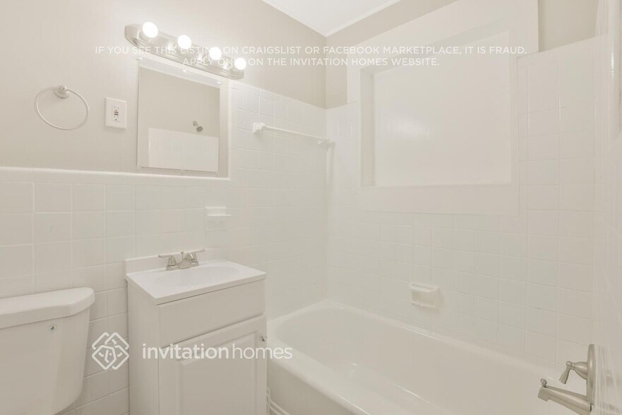 Building Photo - 2511 Old Colony Rd