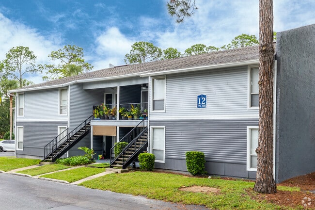 Building Photo - Park at Avellino