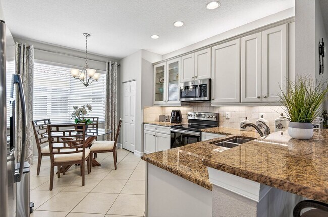 Building Photo - Furnished Rental