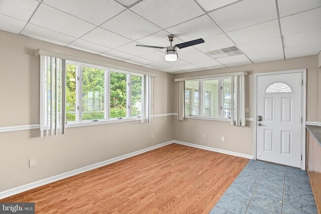 Building Photo - 137 E Susquehanna Dr