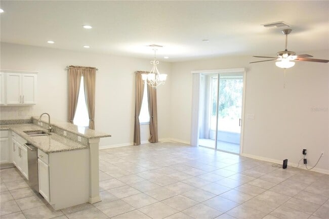 Building Photo - 1213 Grantham Dr