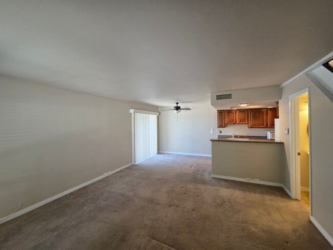 Building Photo - 1809 E Frier Dr