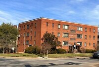 Building Photo - Sutton Place