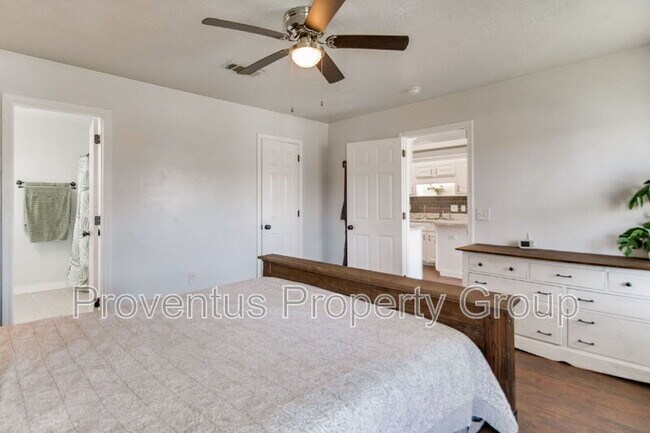 Building Photo - 3661 London Rd