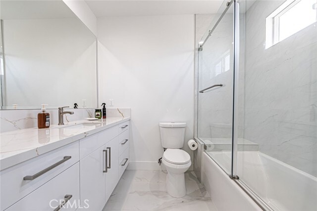 Building Photo - 4445 Auckland Ave