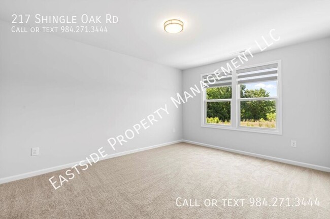 Building Photo - 217 Shingle Oak Rd
