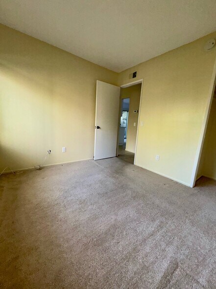 Building Photo - 4099 Liberty Canyon Rd