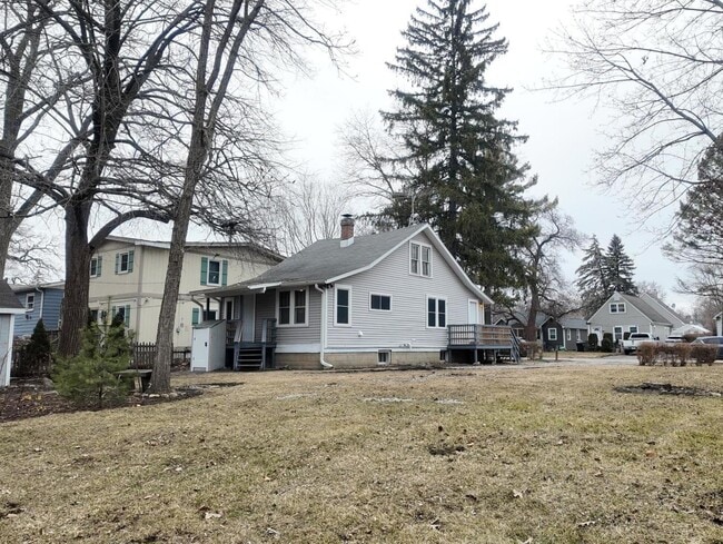 Building Photo - 117 Woodland Dr