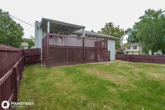 Building Photo - 1437 S Tomahawk Dr, Olathe, KS 66062