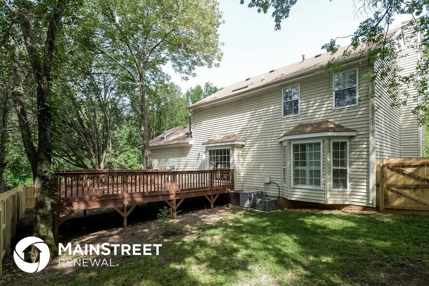 Building Photo - 321 Starboard Ct