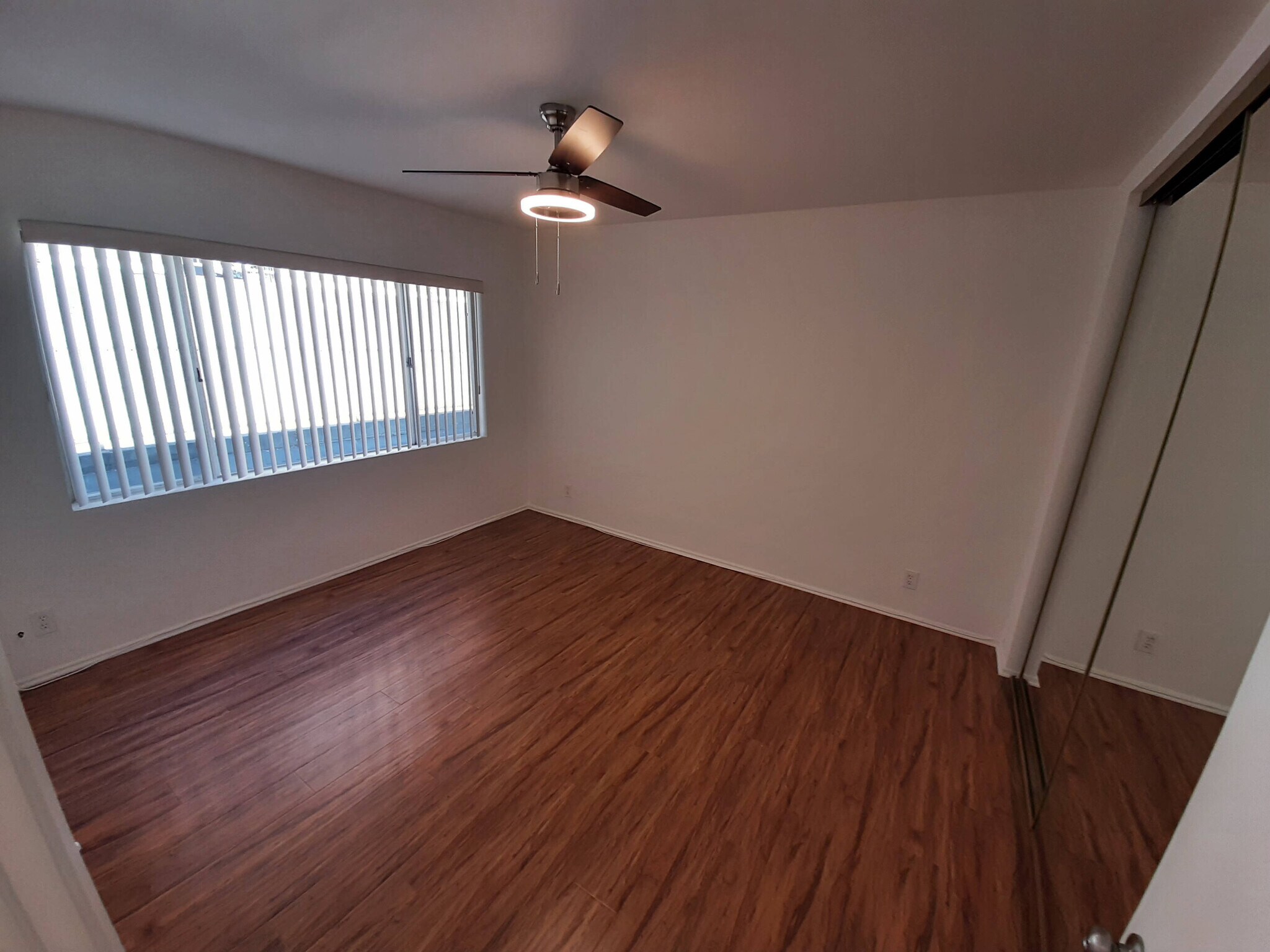 Building Photo - 14804 Dickens St