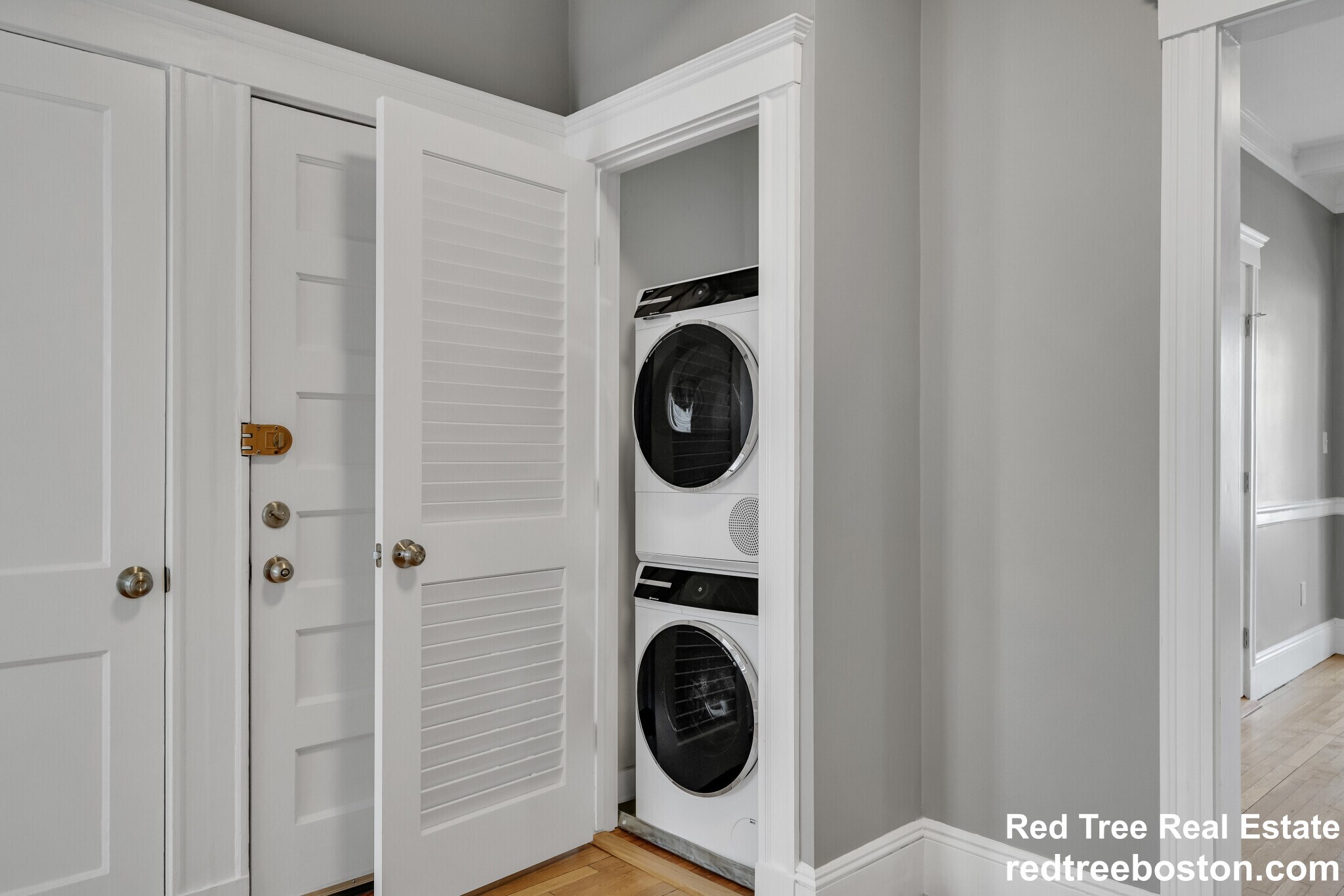 Building Photo - 142 Sutherland Rd