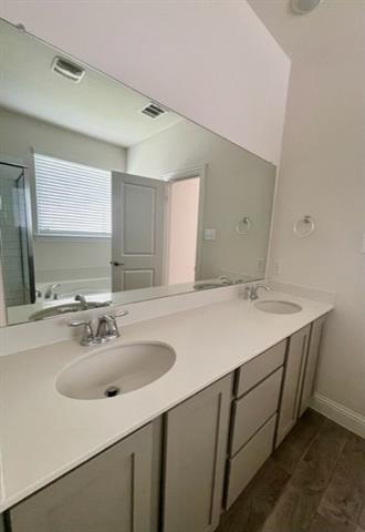 Building Photo - 11000 Glover Ln