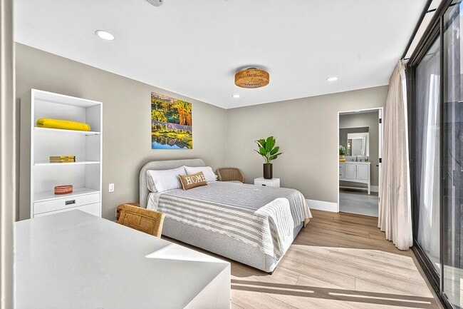 Building Photo - 77765 Cottonwood Cove