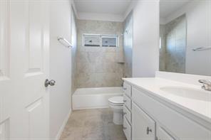 Building Photo - 213 Mayney Ln.