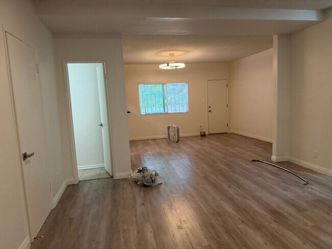 Interior Photo - Stanford