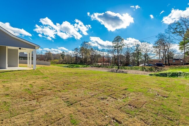 Building Photo - 5012 Oop Rd