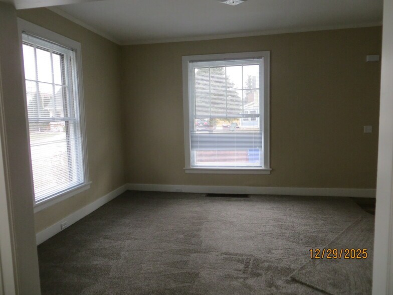 Building Photo - 107 W 3rd St