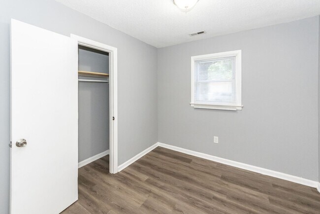 Building Photo - 1529 Marietta St