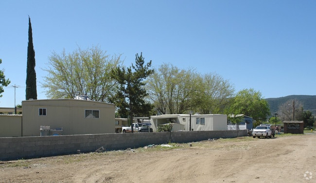 Building Photo - 41900 Ivy St