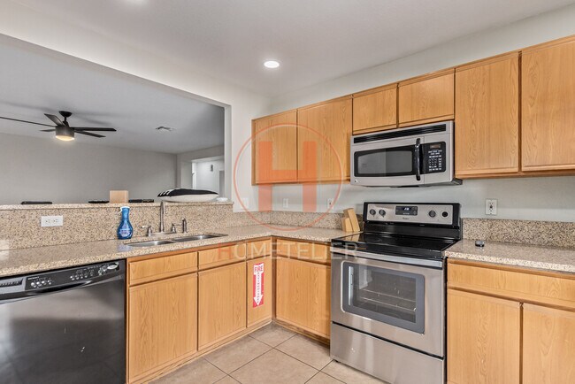 Building Photo - 597 W Casa Mirage Dr