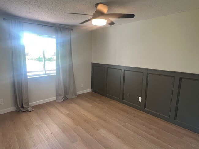 Building Photo - Updated Condo with Water view - Available ...