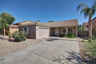 Building Photo - 21319 E Alyssa Rd