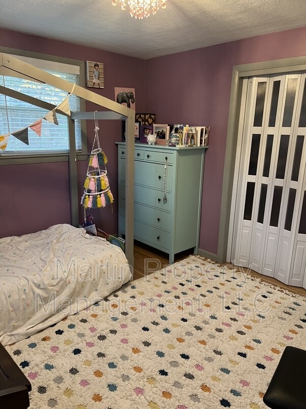 Building Photo - 27 Burlington Rd