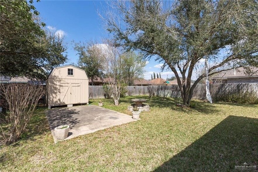 Building Photo - 1801 Crown Pointe Blvd