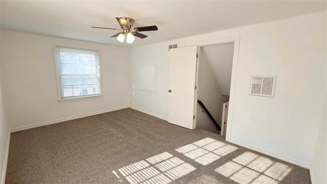 Building Photo - 605 NW 50th St