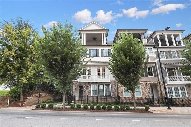 Building Photo - 984 Memorial Walk SE