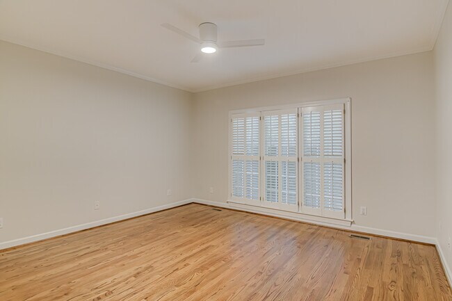 Building Photo - 8 Indigo Cove