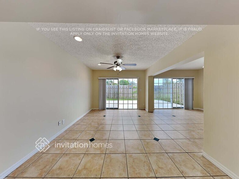 Building Photo - 15671 SW 143rd Ave