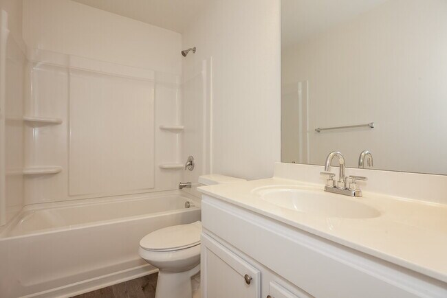 Building Photo - 1819 Allegheny Dr