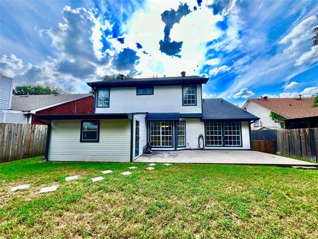 Building Photo - 7420 Blackthorn Dr