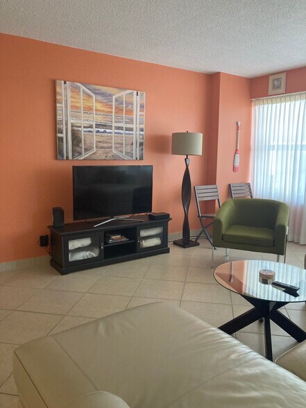 Building Photo - 4010 Galt Ocean Dr