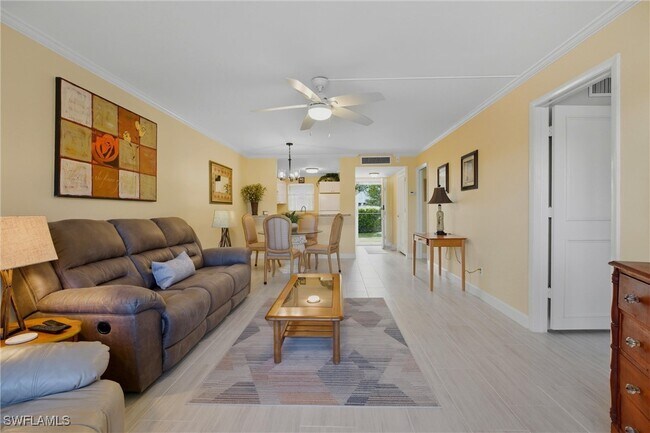 Building Photo - 49 High Point Cir S