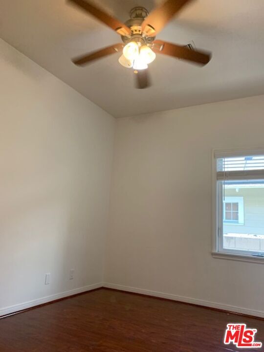 Building Photo - 1305 W 37Th Pl