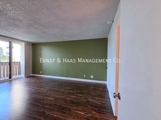 Building Photo - 4170 Elm Ave